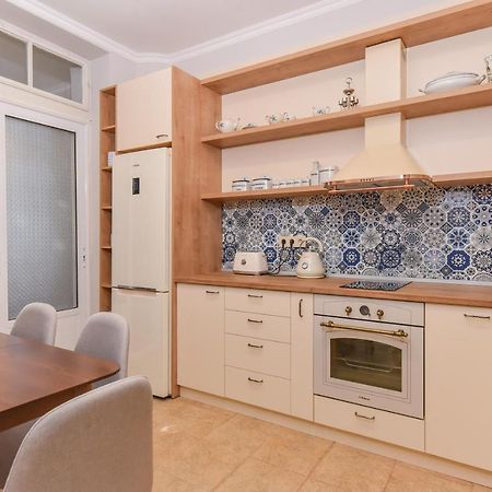 Spacious Vintage 2Br, 2Bath Apartment By Flat Mаnager Sofia Exterior photo